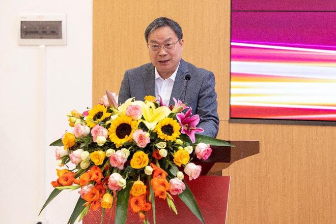 今日！奥运冠军共贺辉煌华珠体育学院正式揭牌成立(图3)