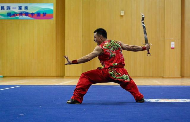 四川武术队冬训练筋骨 曹茂园：全运会至少要见奖牌 ｜备战粤港澳(图7)