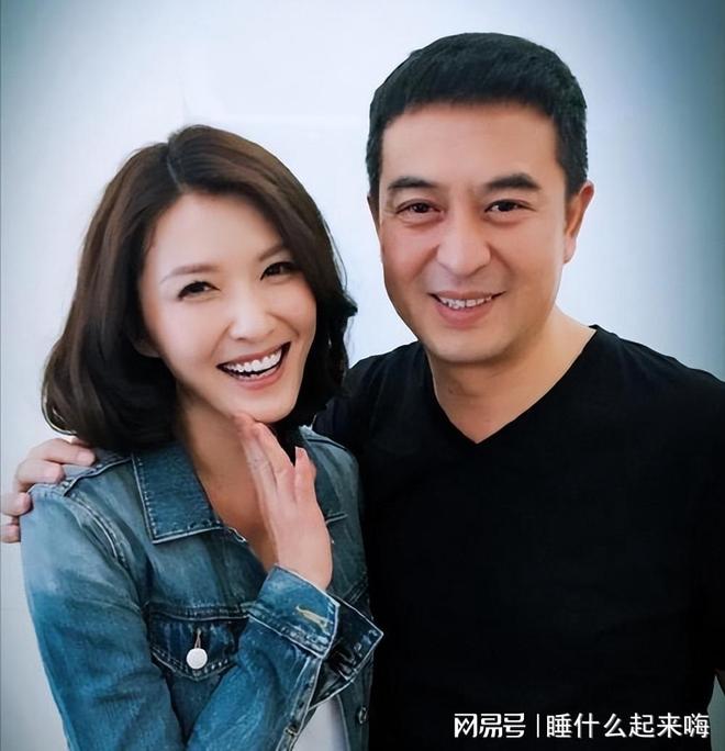 55岁张嘉译现状：西安街头骑三轮与路人打成一片没有明星样！(图15)