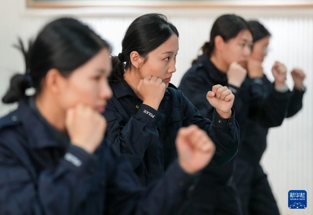 北京刑警侦查尖兵训练营：铿锵玫瑰淬火绽放(图2)